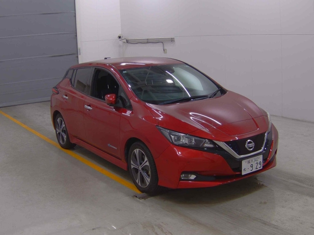 NISSAN LEAF 2017