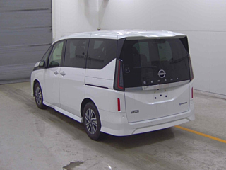 NISSAN SERENA 2023