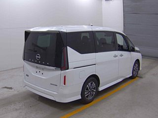 NISSAN SERENA 2023
