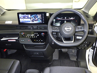 NISSAN SERENA 2023