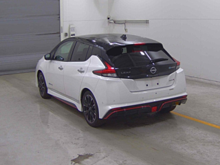 NISSAN LEAF 2022