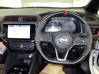 NISSAN LEAF 2022