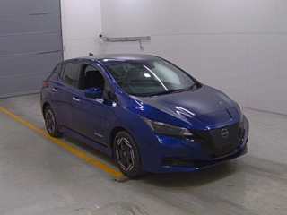 NISSAN LEAF 2022