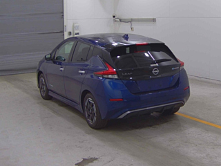 NISSAN LEAF 2022
