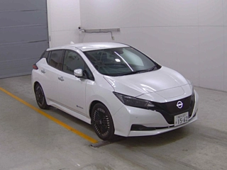 NISSAN LEAF 2023