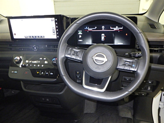 NISSAN SERENA 2023
