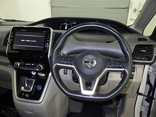 NISSAN SERENA 2018