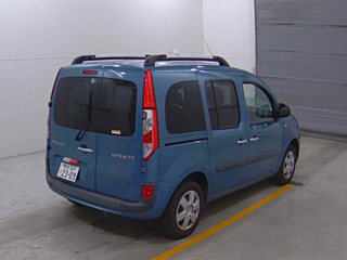 NISSAN SERENA 2017