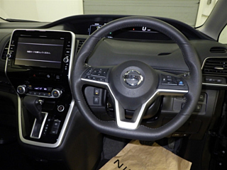 NISSAN SERENA 2018