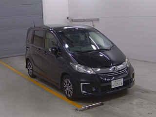 HONDA FREED 2016