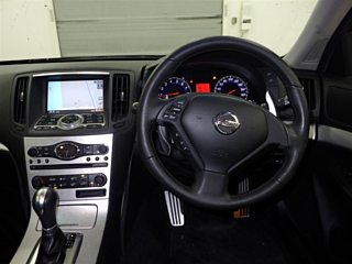 NISSAN SKYLINE 2009