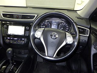 NISSAN X-TRAIL 2014