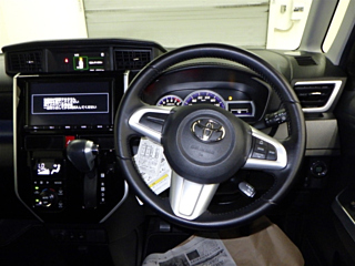 TOYOTA TANK 2016
