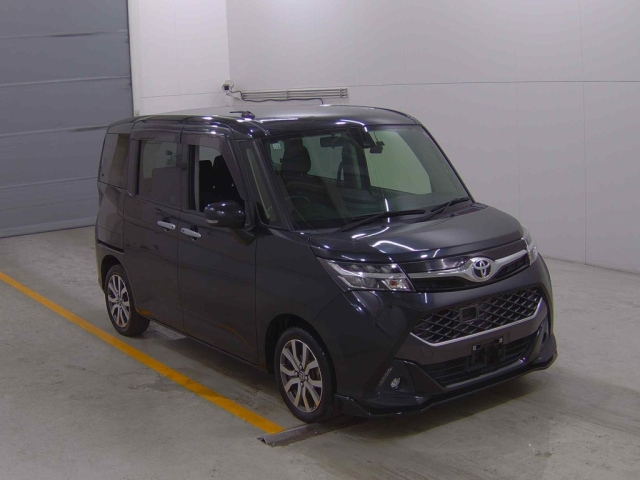 TOYOTA TANK 2016