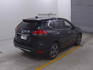 NISSAN X-TRAIL 2018