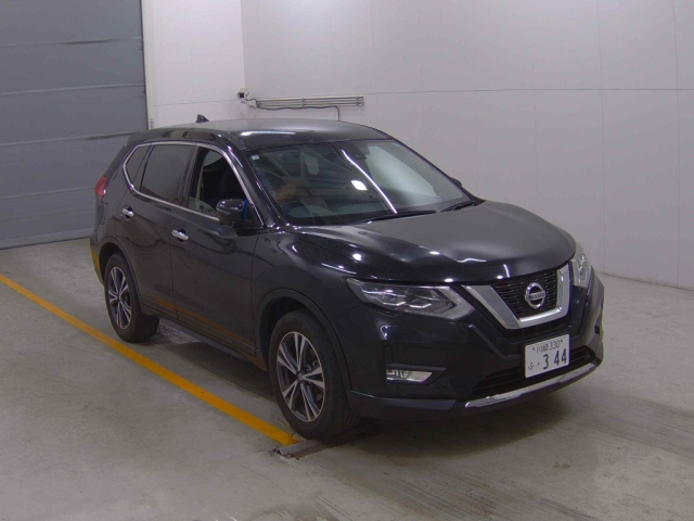 NISSAN X-TRAIL 2018