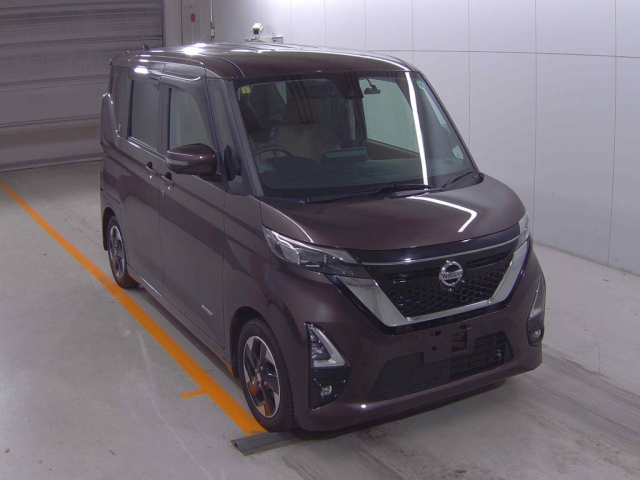 NISSAN ROOX