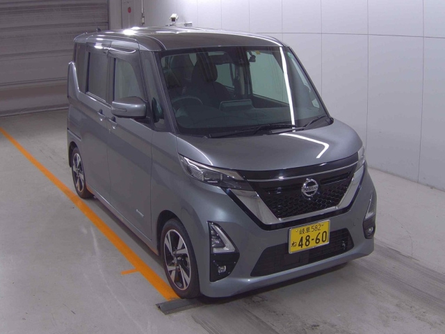 NISSAN ROOX