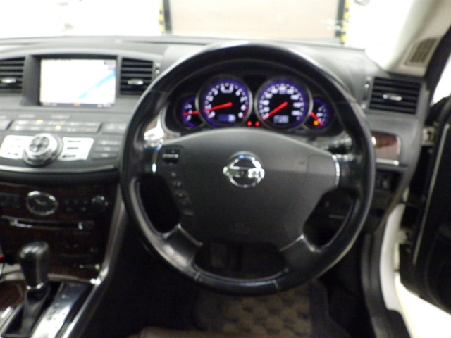NISSAN FUGA 2008