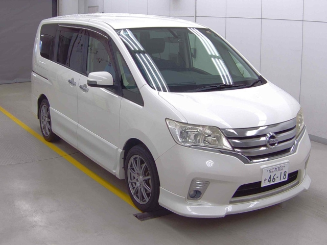 NISSAN SERENA