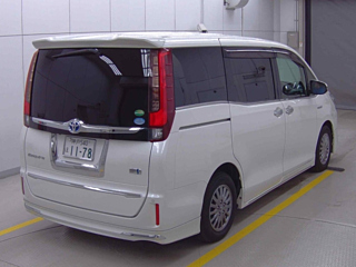 TOYOTA ESQUIRE 2015