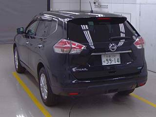 NISSAN X-TRAIL 2015