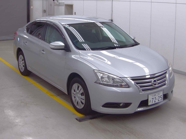 NISSAN SYLPHY 2017