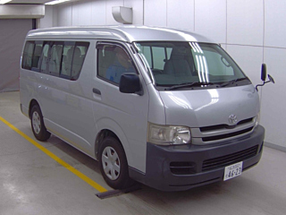 TOYOTA HIACE 2009