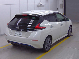 NISSAN LEAF 2021