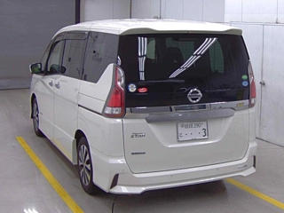 NISSAN SERENA 2019