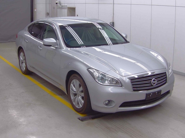 NISSAN FUGA 2012