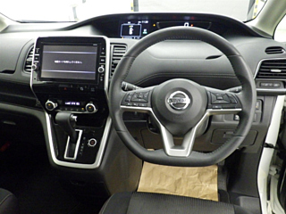 NISSAN SERENA 2016