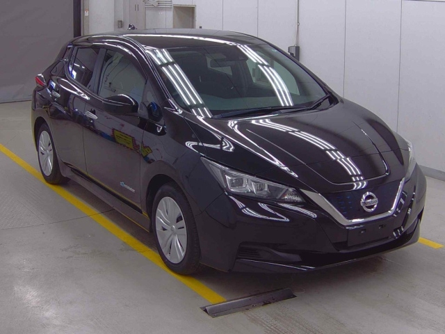 NISSAN LEAF 2021
