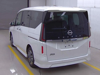 NISSAN SERENA 2023