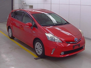 TOYOTA PRIUS ALPHA 2012