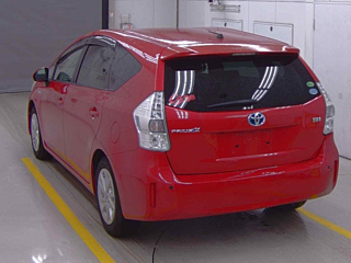 TOYOTA PRIUS ALPHA 2012