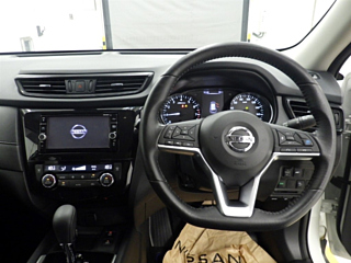 NISSAN X-TRAIL 2018