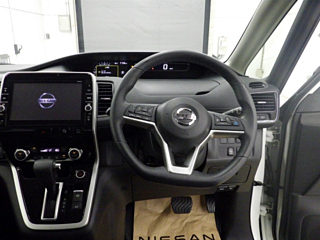 NISSAN SERENA 2016