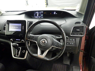 NISSAN SERENA 2017