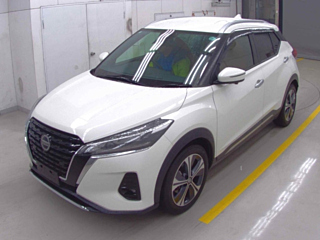 NISSAN KIX 2020