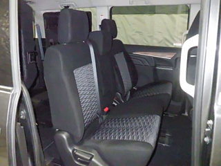 MITSUBISHI DELICA D5 2021