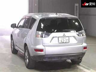 MITSUBISHI OUTLANDER 2011