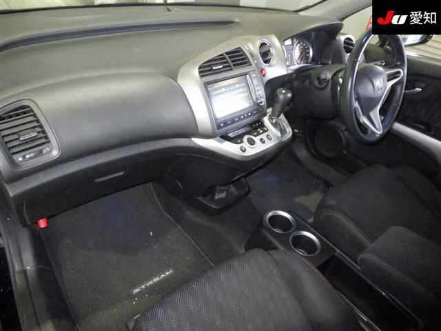 HONDA STREAM 2010