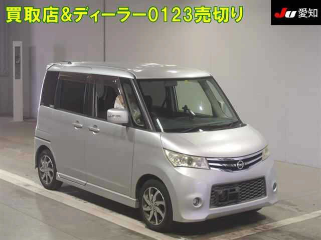 NISSAN ROOX 2010