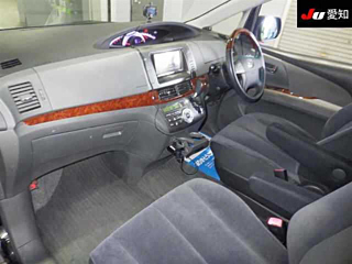 TOYOTA ESTIMA 2010