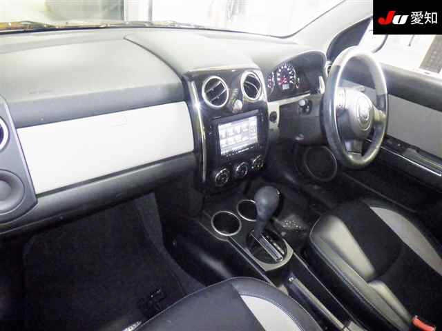 MAZDA VERISA 2011