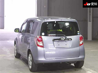 TOYOTA RACTIS 2010