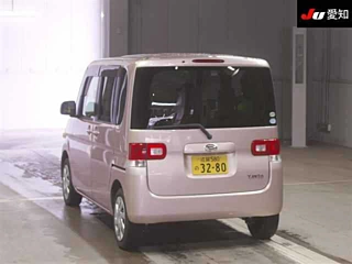 DAIHATSU TANTO 2011