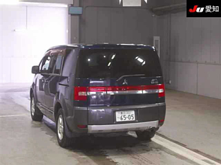 MITSUBISHI DELICA D5 2011
