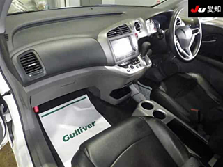 HONDA STREAM 2011